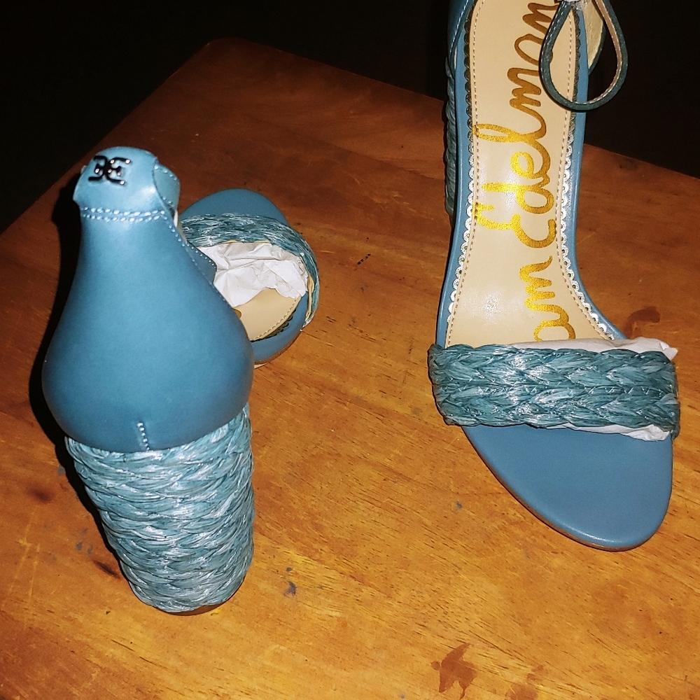 💥 New Inventory💥 Open Toe Heels - Picture 9 of 10